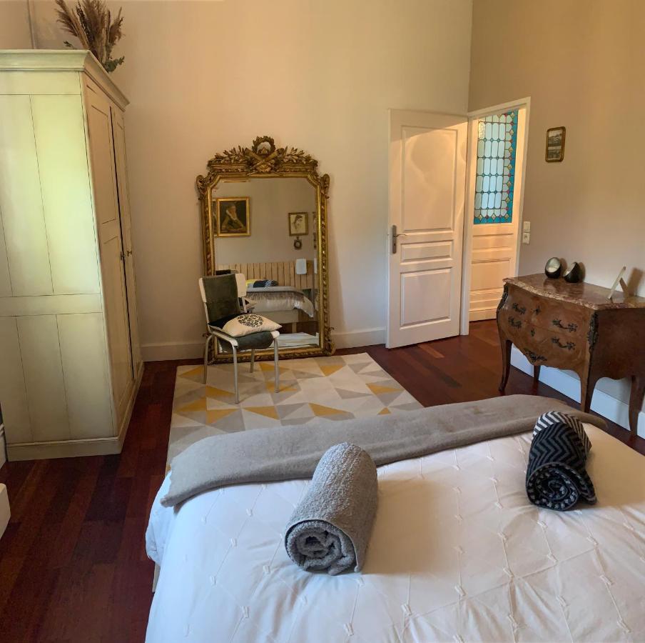 Suite Privative Abella - Aile De Maison Bourgeoise Ambares-et-Lagrave Exterior foto